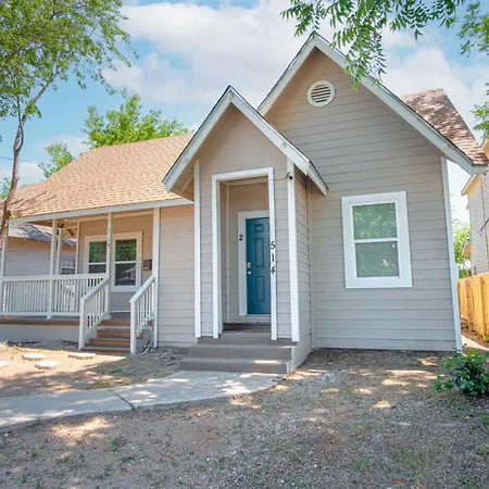 Fabulous Newly Renovated 1Br1Ba Near Downtown Apartment